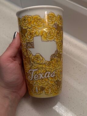 Starbucks Texas Yellow Rose Travel Tumbler 10oz Ceramic
Coffee Mug & Lid 2016